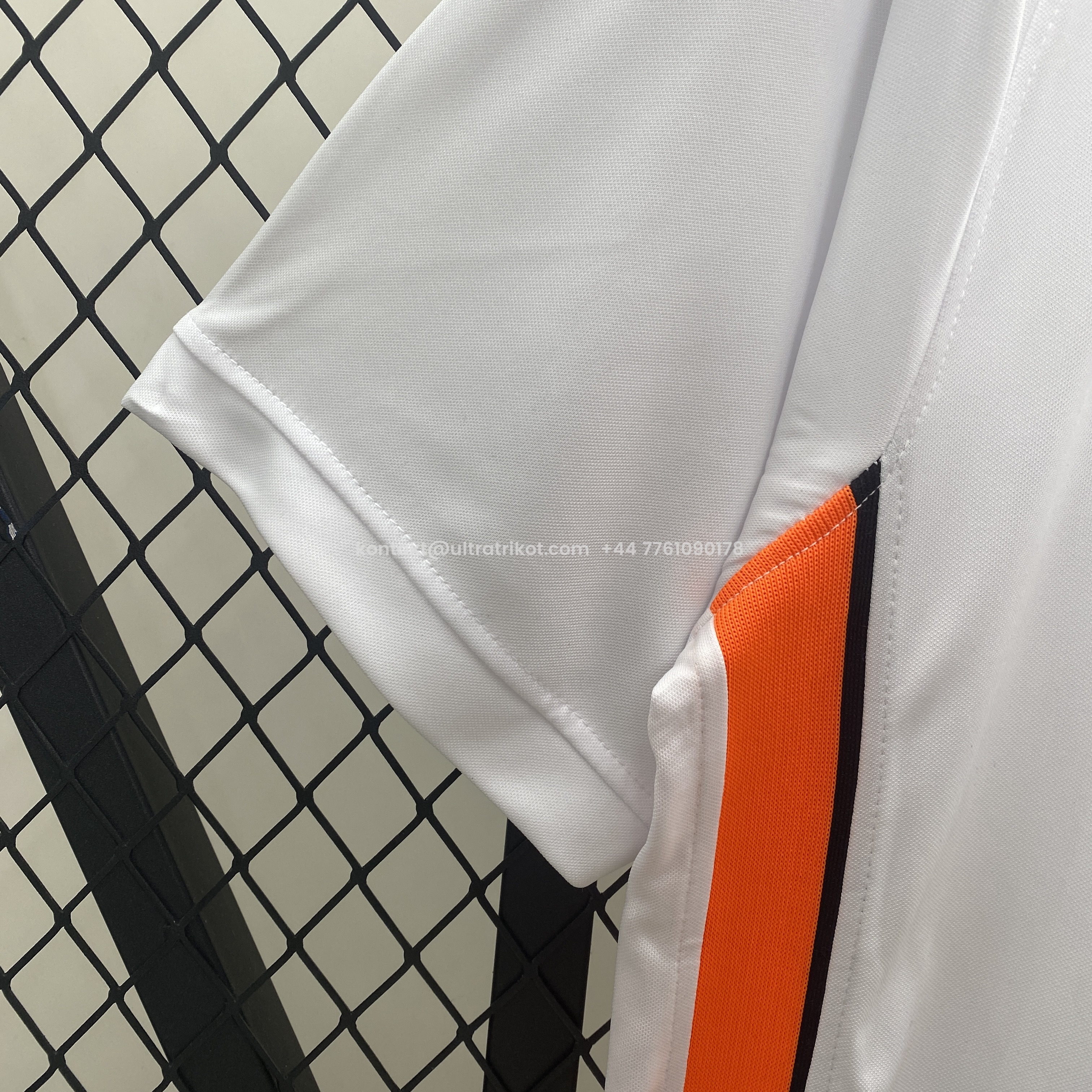 UltraTrikot-Retro Valencia 2006-07 Home Jersey