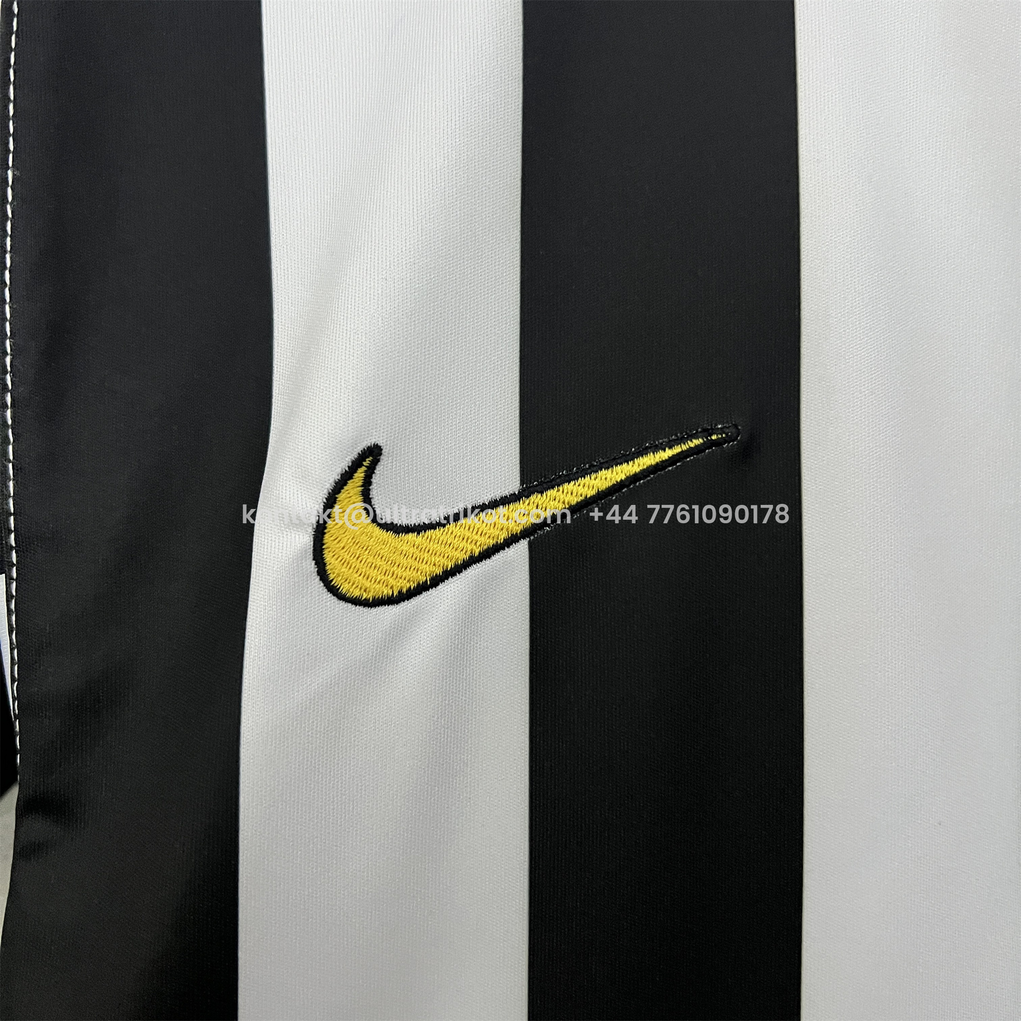 UltraTrikot-Retro Juventus 2003-04 Home Jersey