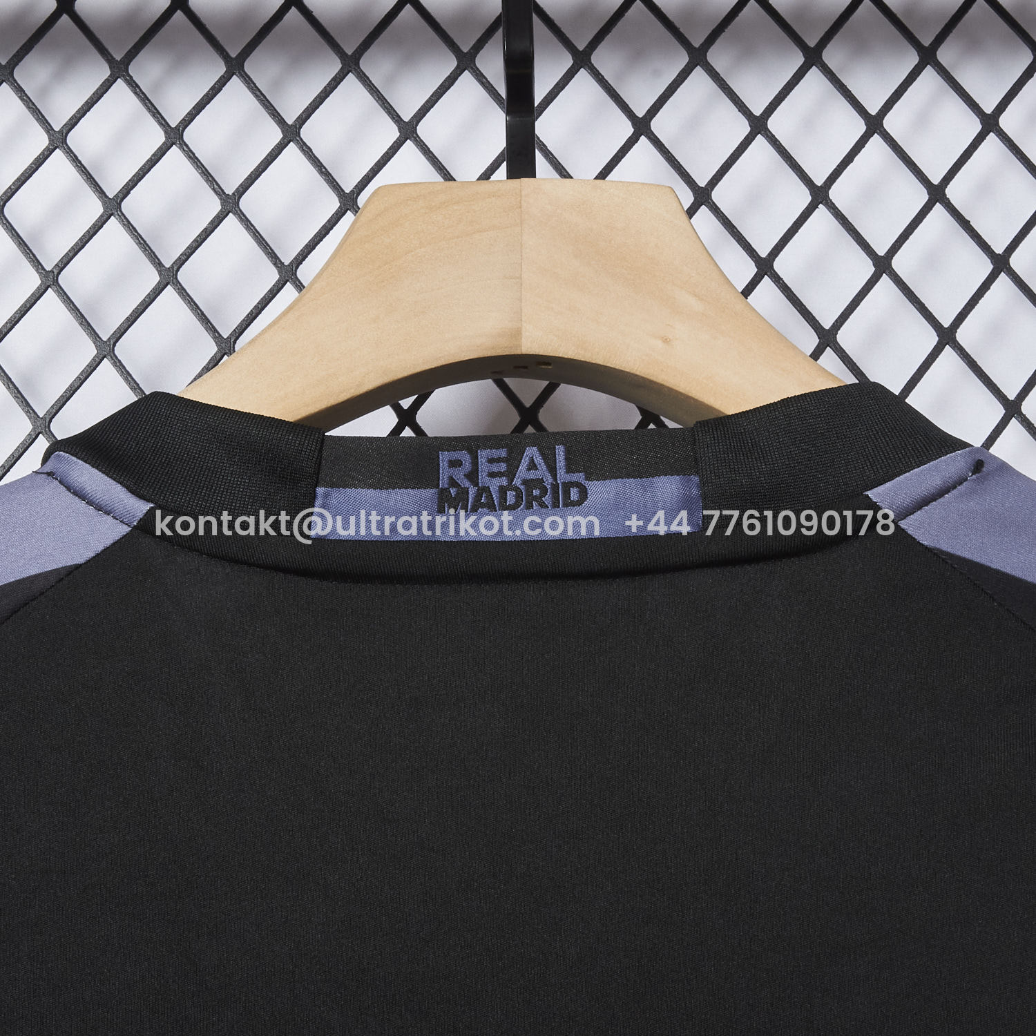 UltraTrikot-Retro Real Madrid 16-17 Third Jersey