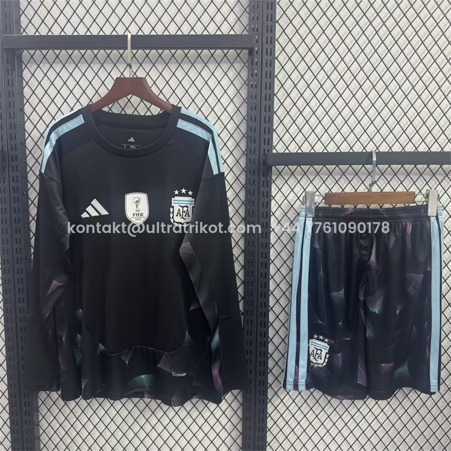 UltraTrikot-Argentina 2026 Goalkeeper Black Long Sleeves Kids Kit