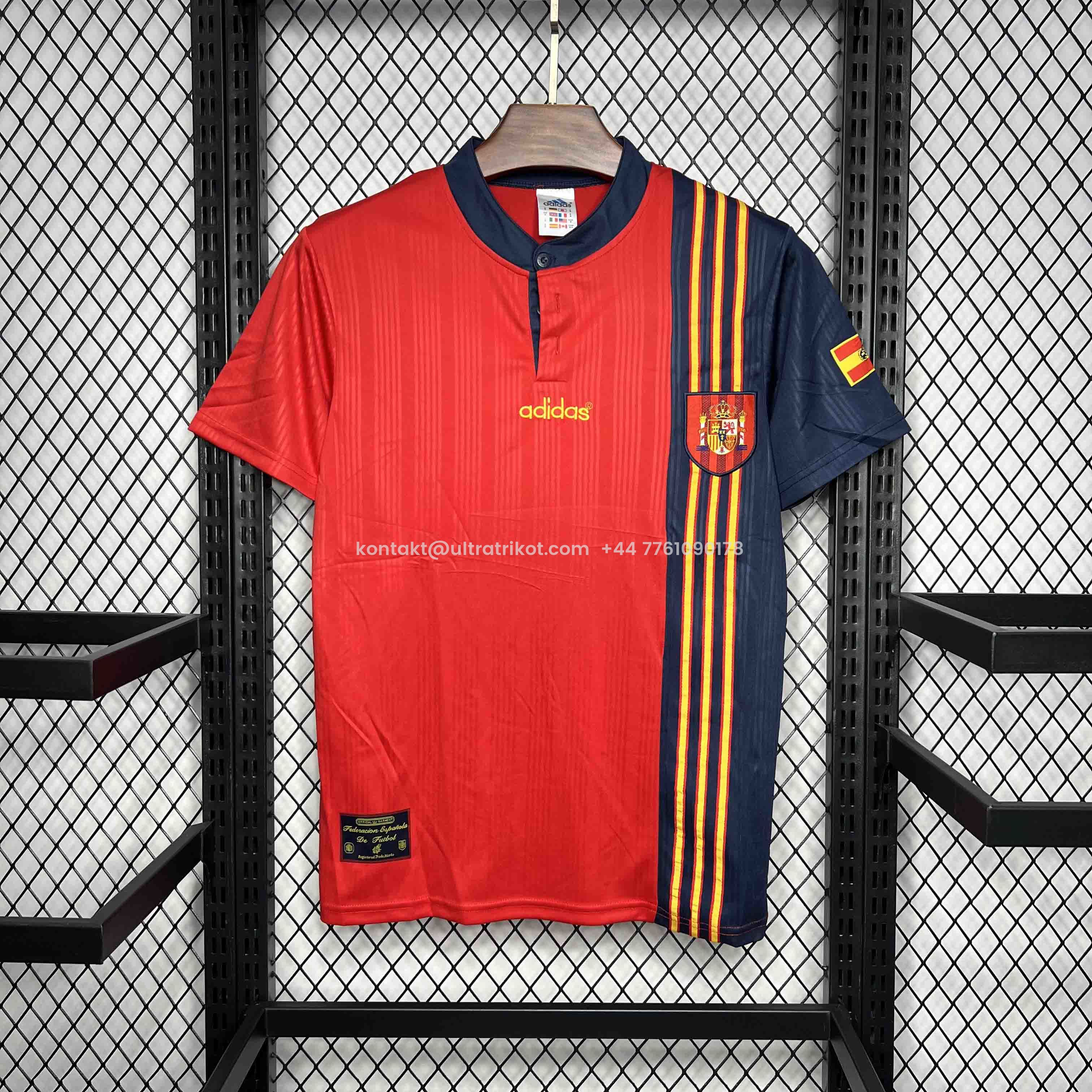 UltraTrikot-Retro Spain 1996 Home Jersey