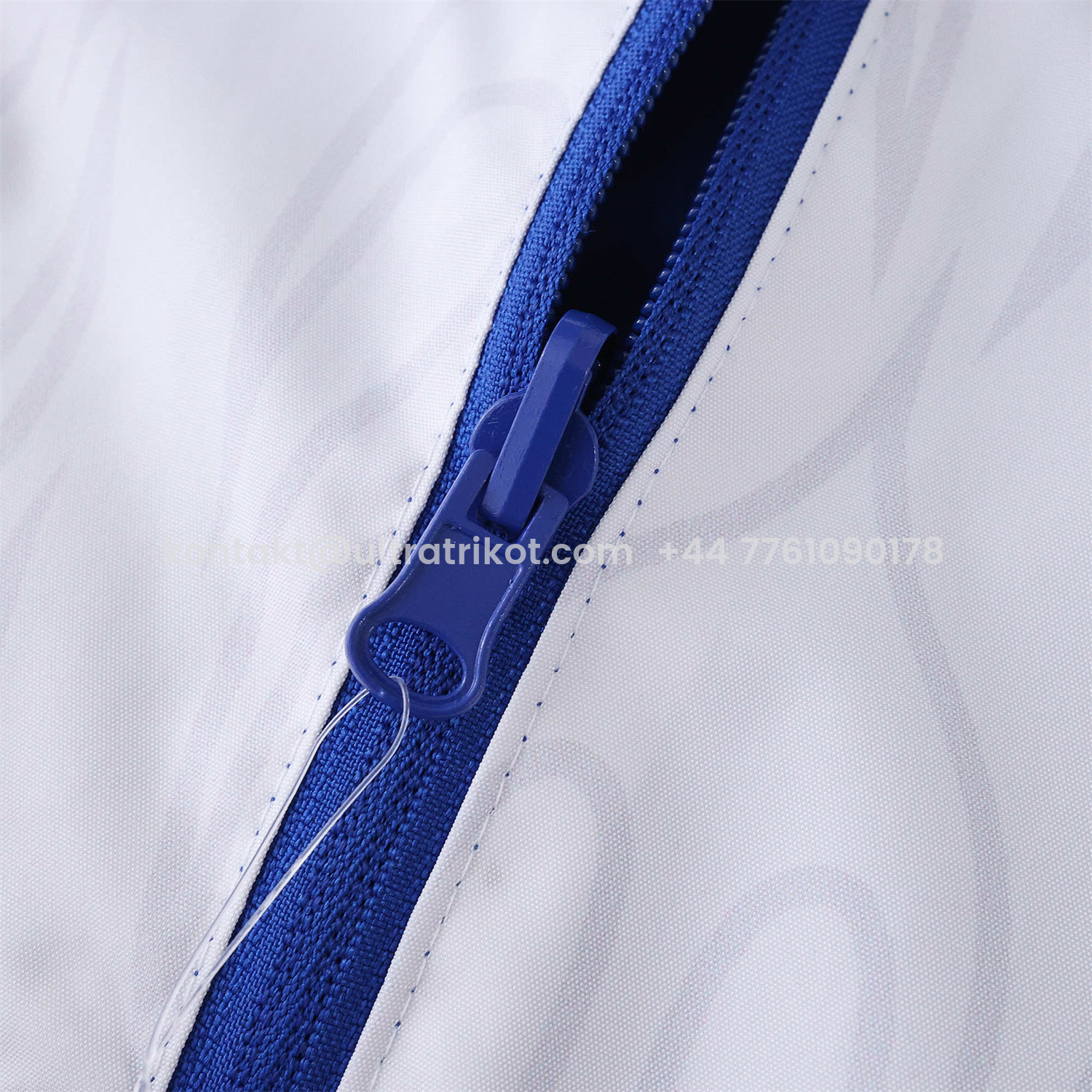 UltraTrikot-Retro Japan 1998 Throwback Double Sided Reversible Windbreaker - White & Blue