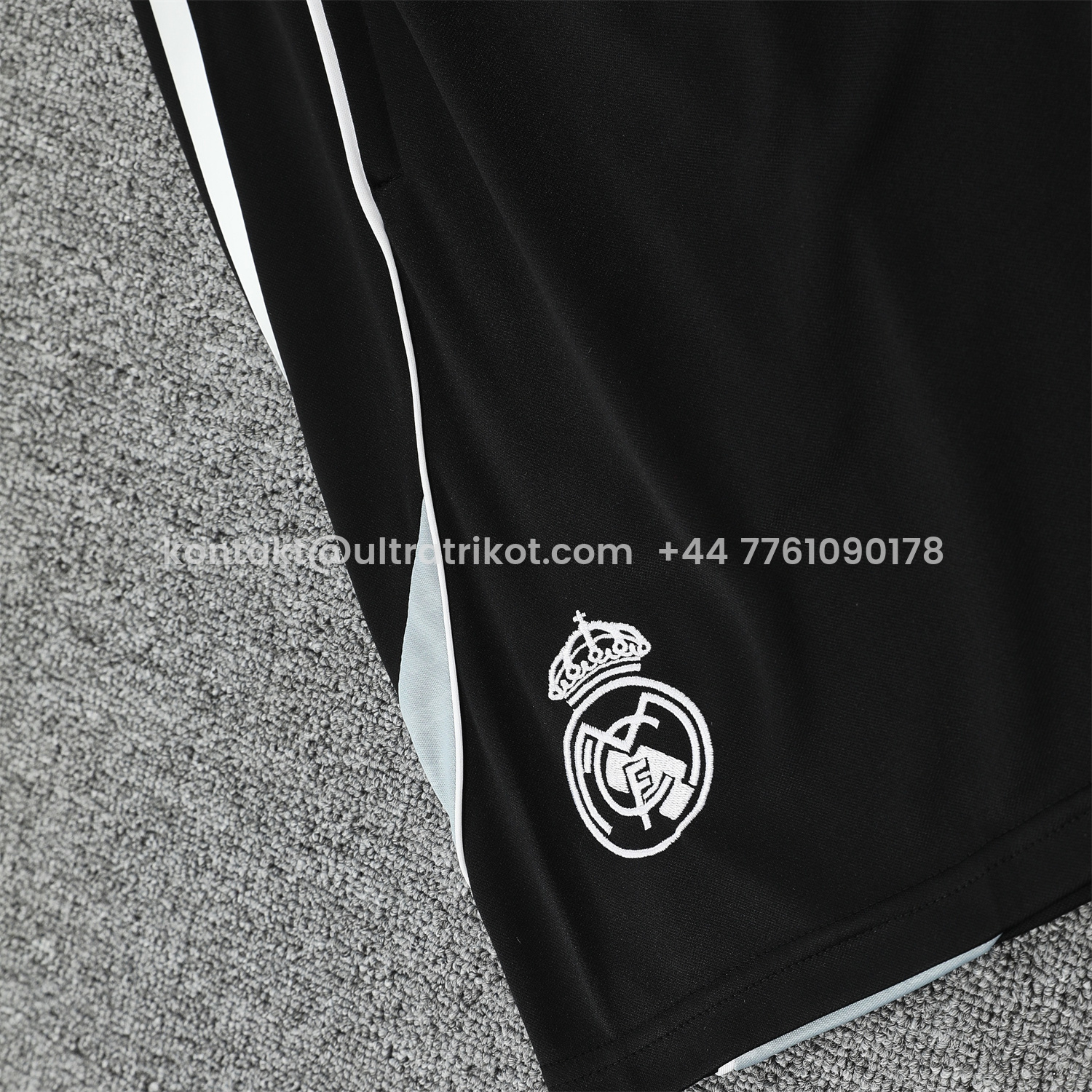 UltraTrikot-Real Madrid 25-26 Short-Sleeve Training Set - Grey And White Top & Black Shorts
