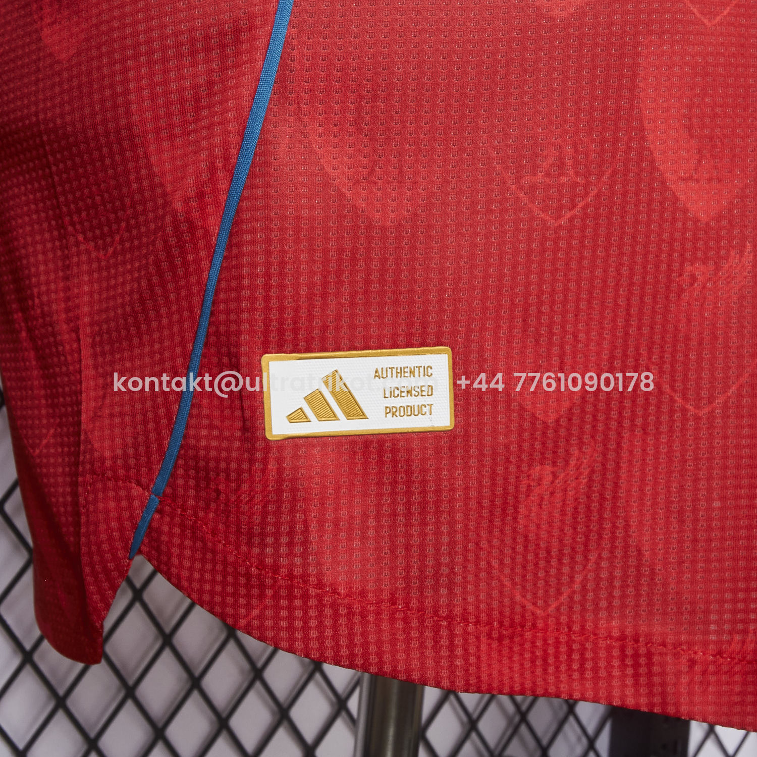 UltraTrikot-Liver.pool 25-26 Retro Team Logo Totem Special Jersey - Player Version