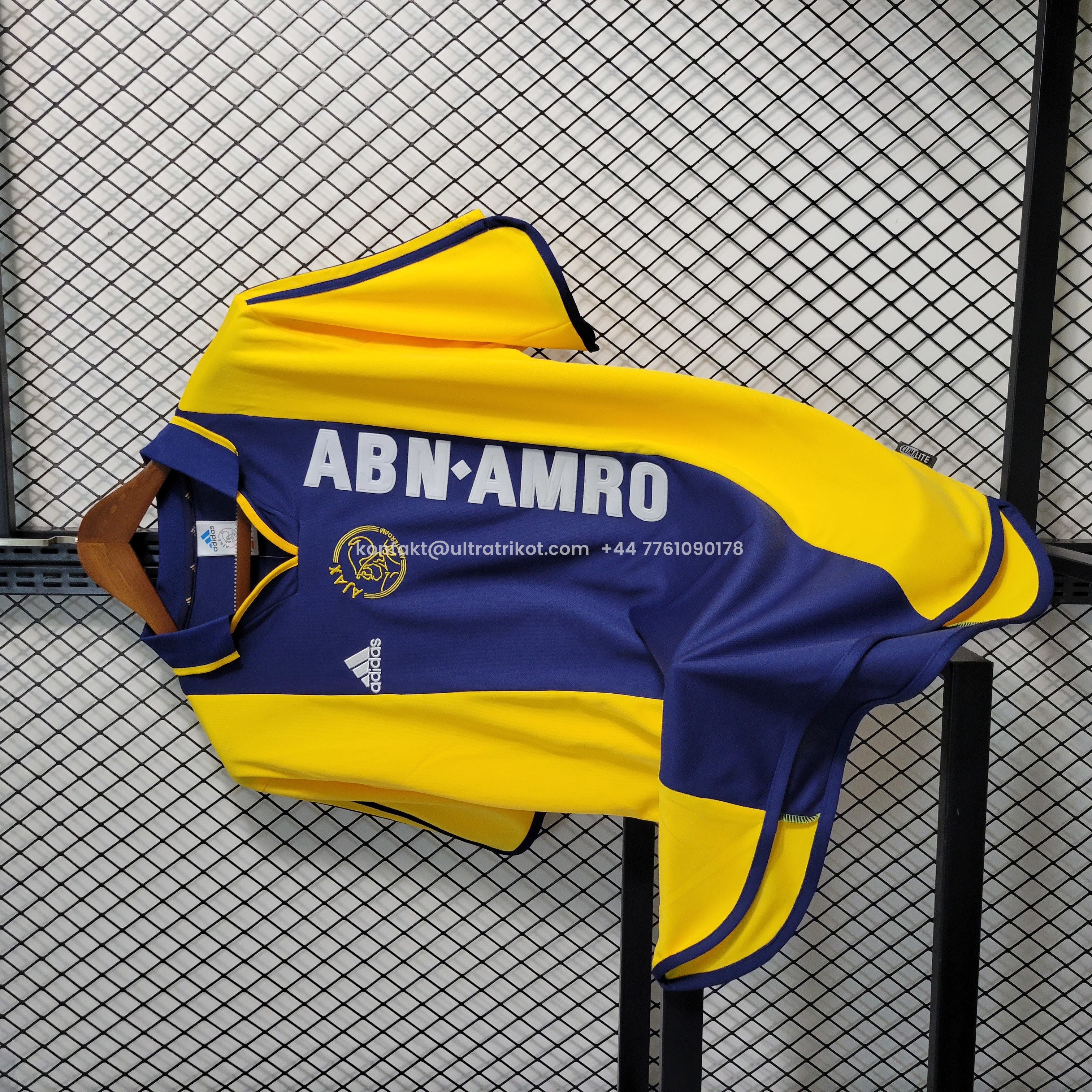 UltraTrikot-Retro Ajax 2000-01 Away Jersey