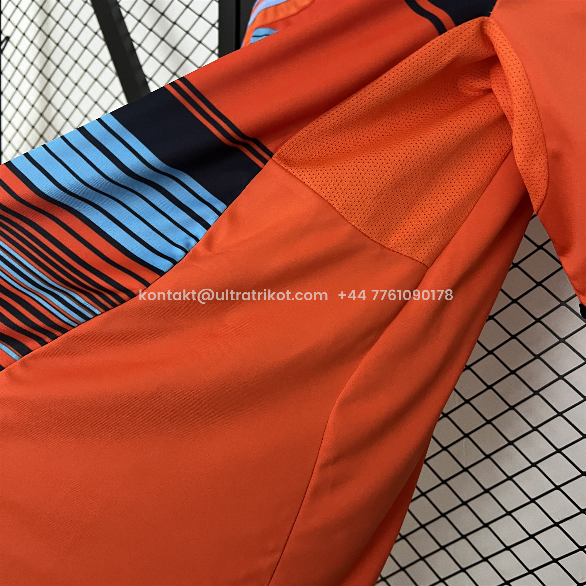 UltraTrikot-Retro Marseille 2011-12 Third Jersey