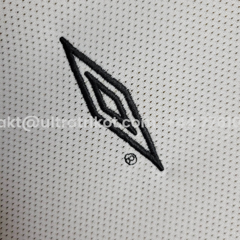 UltraTrikot-Retro Manchester United 01-02 100th Anniversary Long Sleeve Special Edition Jersey