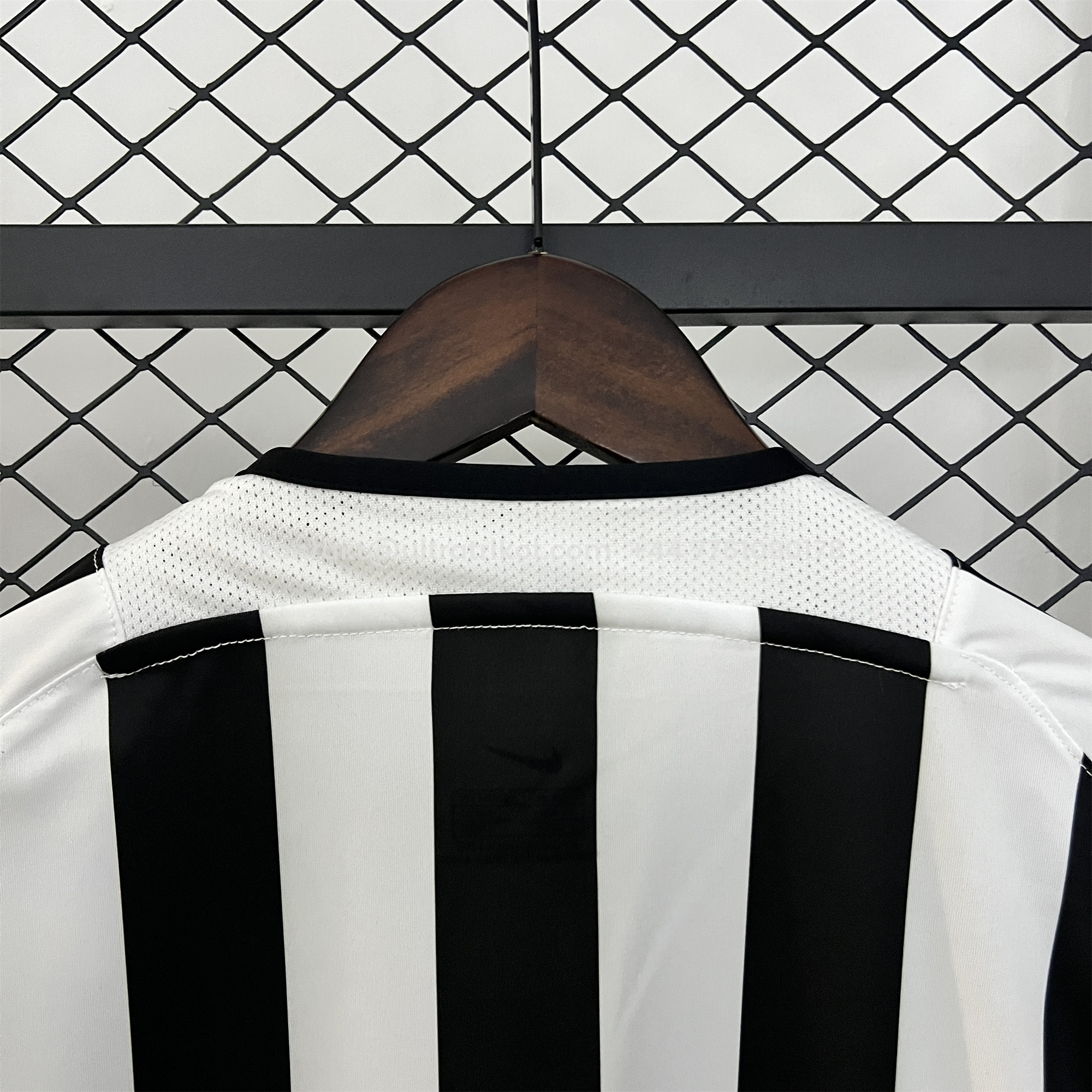 UltraTrikot-Retro Juventus 2003-04 Home Jersey