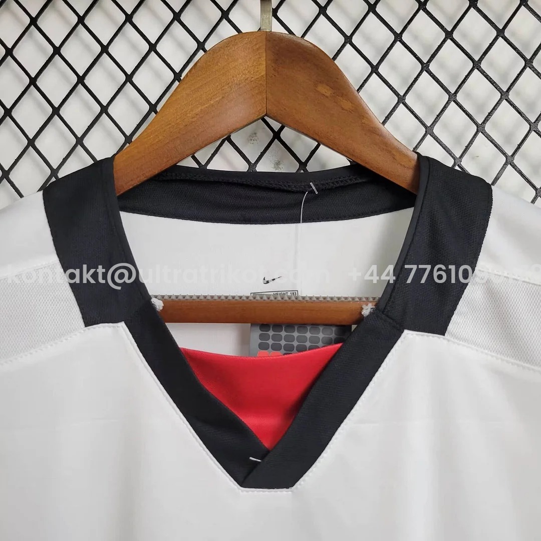 UltraTrikot-Retro Manchester United 02-03 Away Jersey