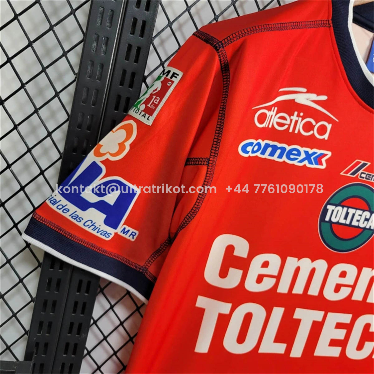 UltraTrikot-Retro Chivas de Guadalajara 02-03 Away Jersey