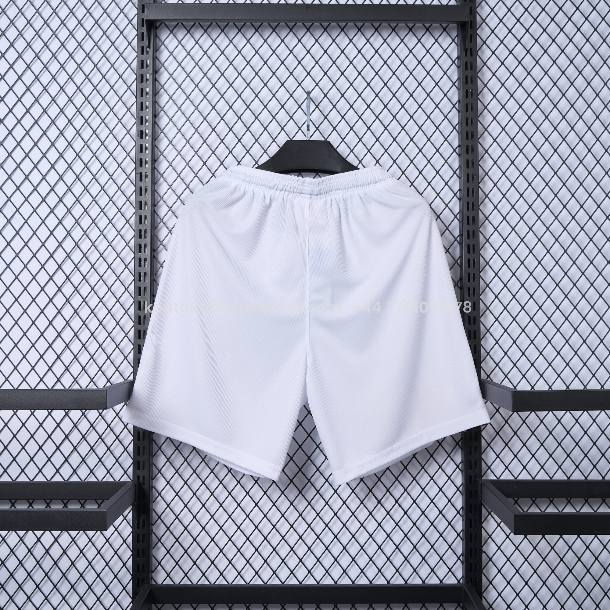 UltraTrikot-Retro Manchester United 1998-99 Home Shorts