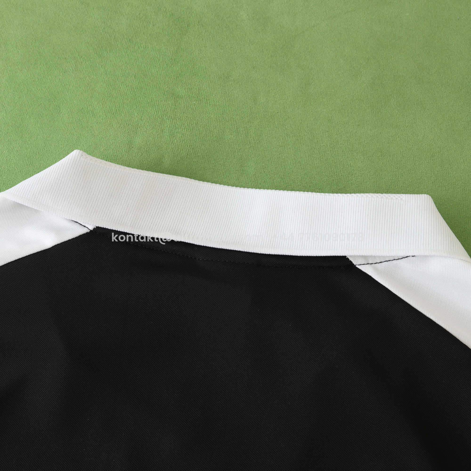 UltraTrikot-Retro Real Madrid 2001-02 Away Jersey