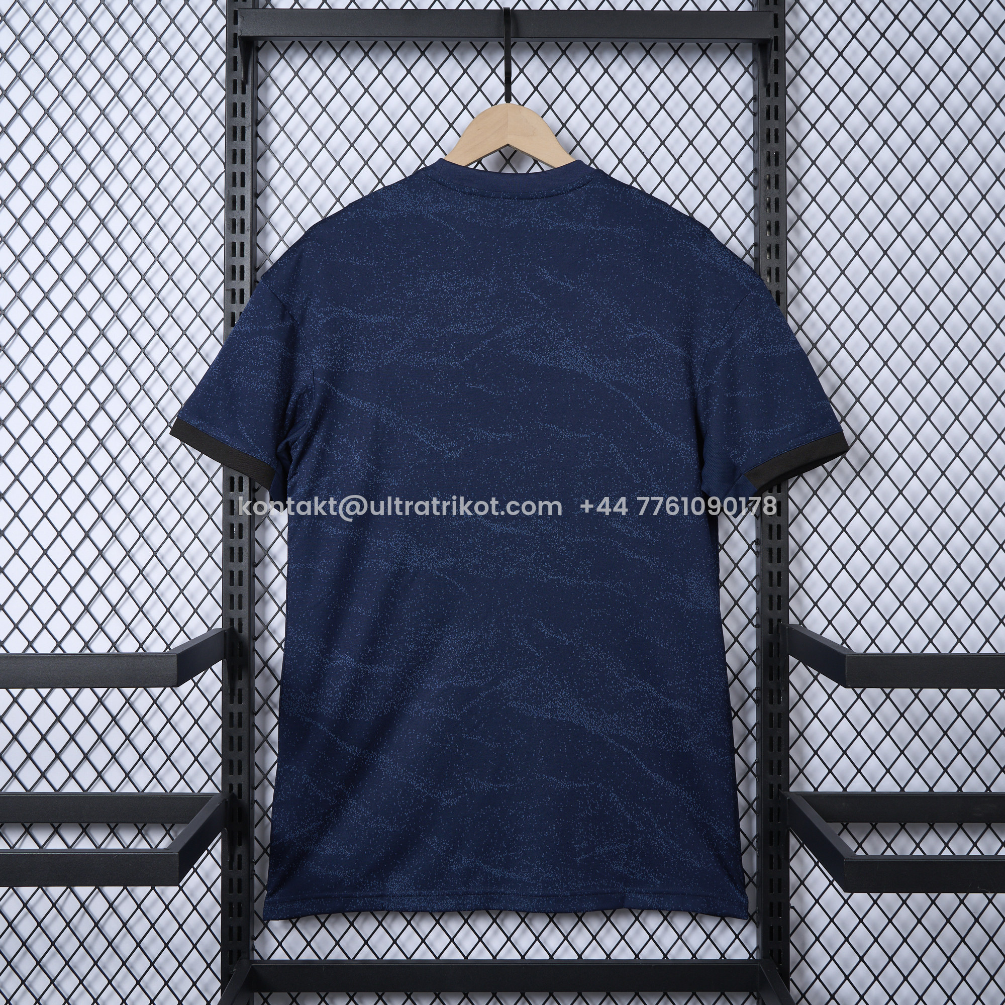 UltraTrikot-Retro Real Madrid 2019-20 Away Jersey