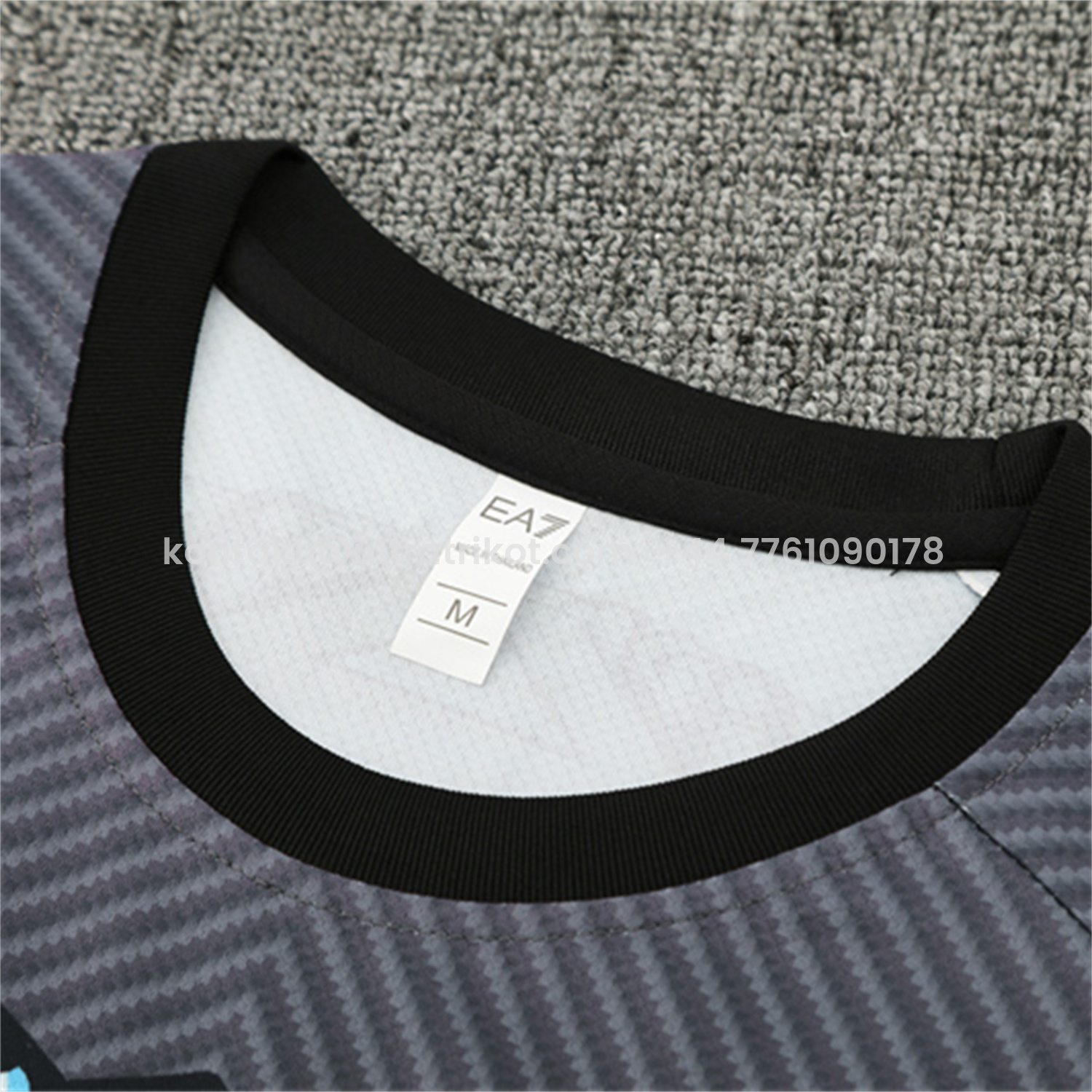 UltraTrikot-Napoli 25-26 Short-Sleeve Training Set - Gray Mecha Top & Black Shorts