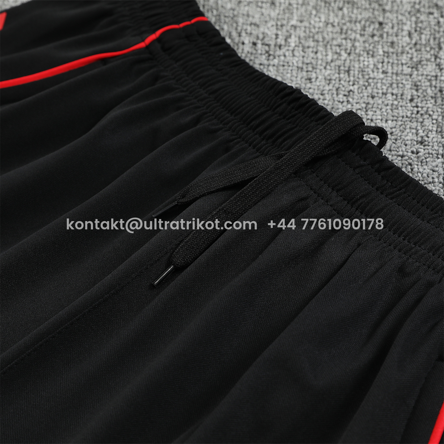 UltraTrikot-Manchester United 25-26 Vest Training Set - Pure Red Vest & Black Shorts