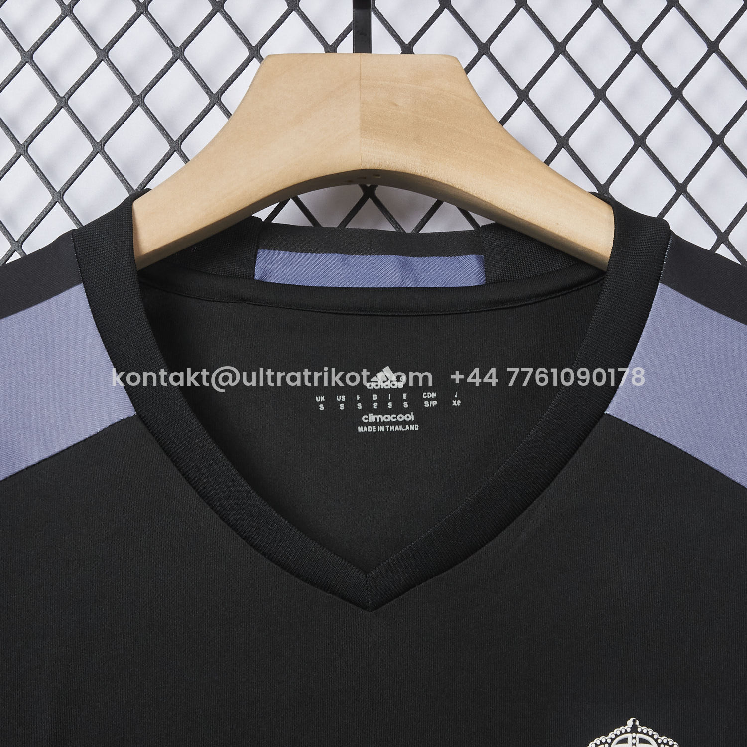 UltraTrikot-Retro Real Madrid 16-17 Third Jersey