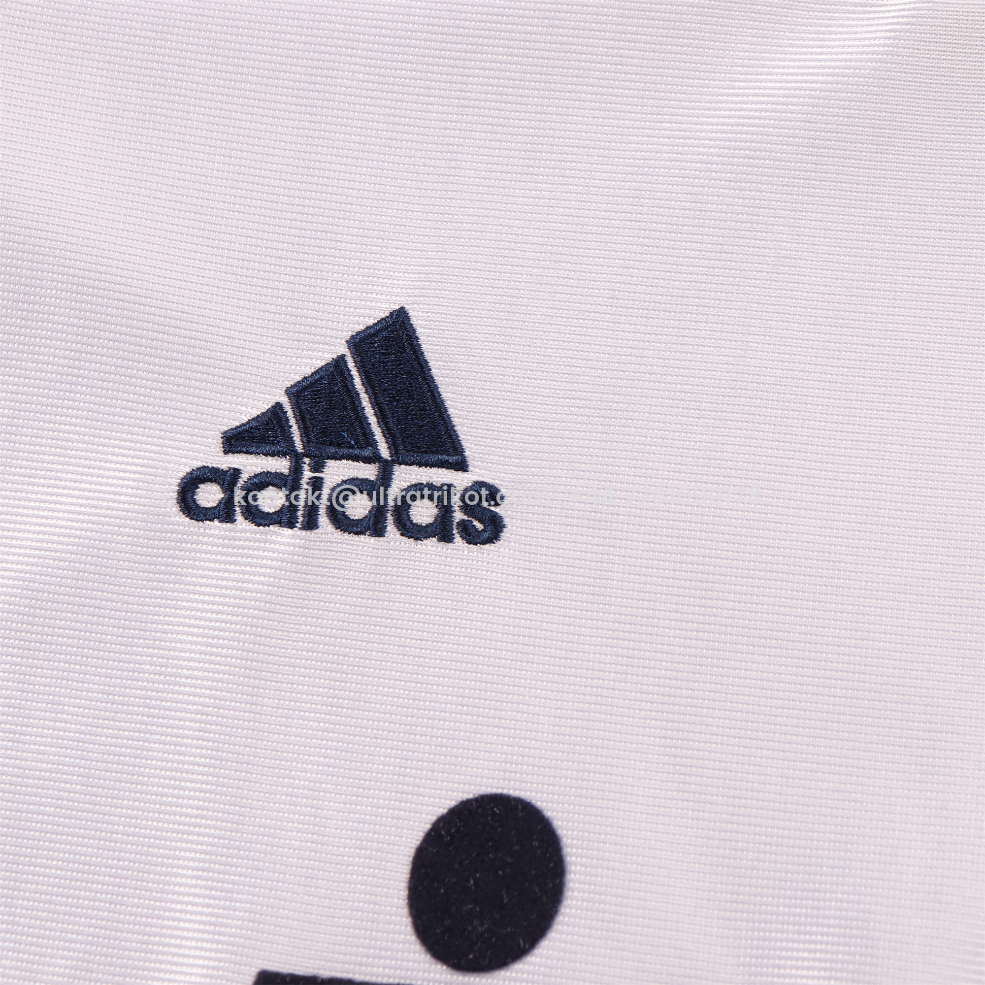 UltraTrikot-Retro Real Madrid 1998-00 Home Kids Kit