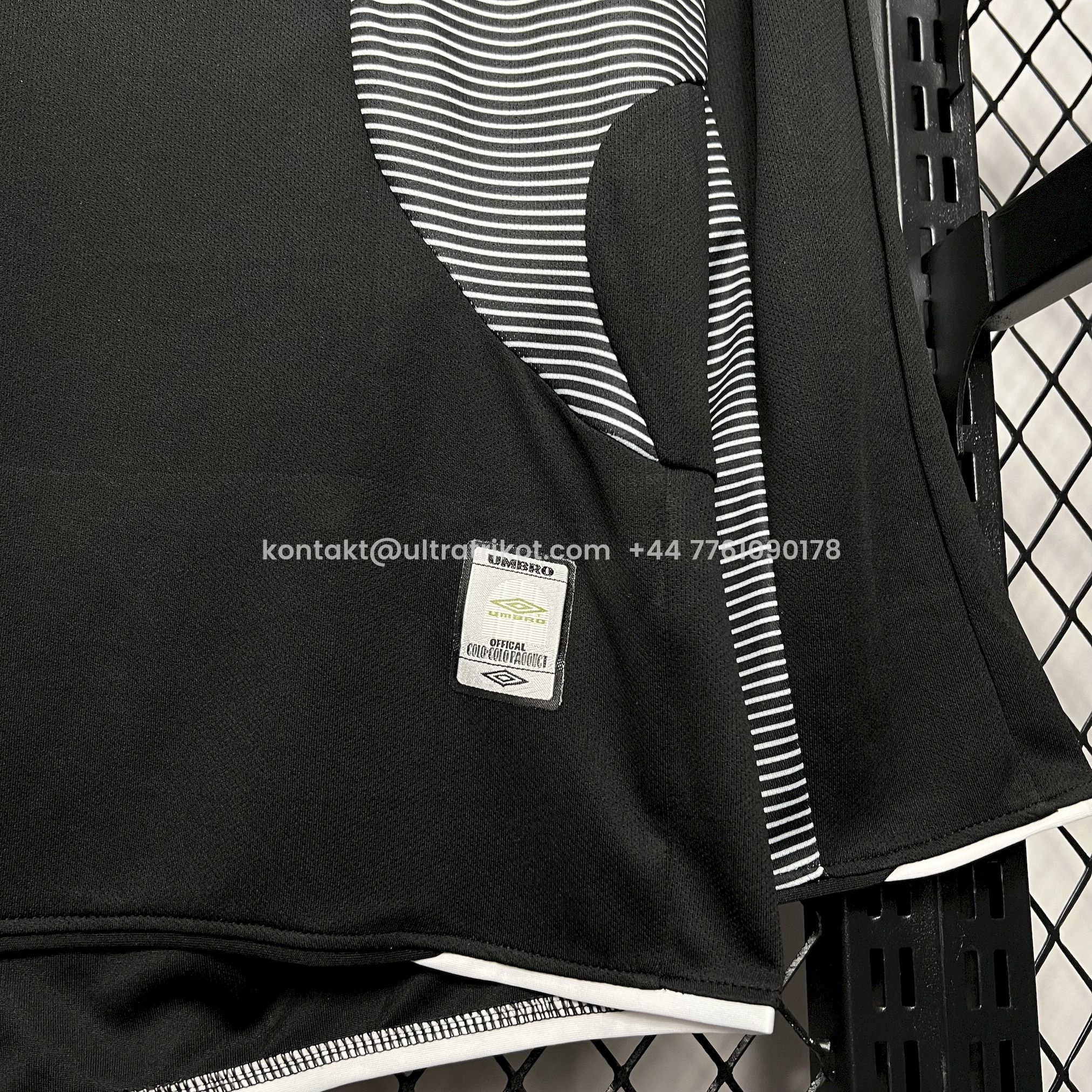 UltraTrikot-Retro Colo Colo 2006 Away Long Sleeve Jersey