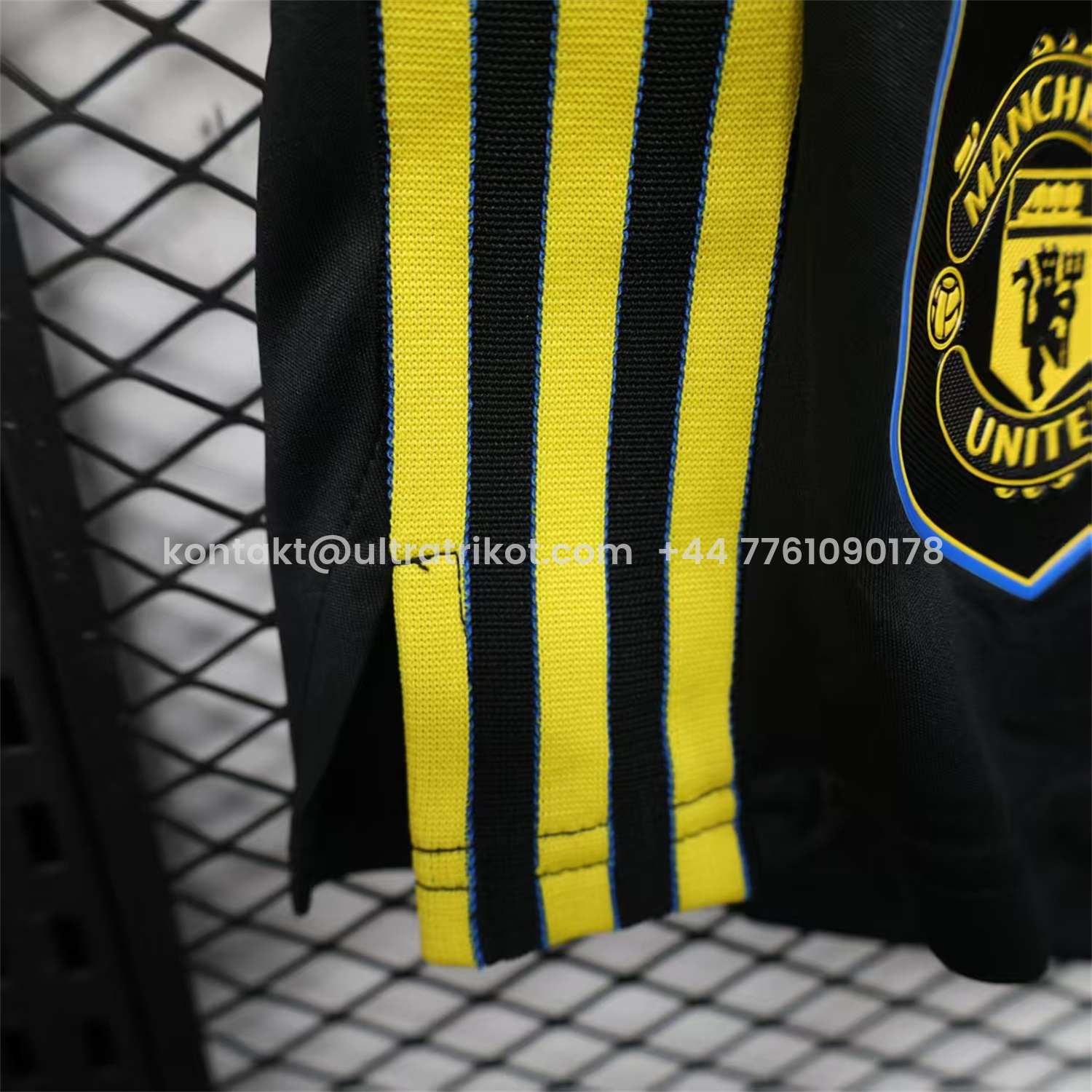 UltraTrikot-Manchester United 25-26 Third Black Shorts - Player Version