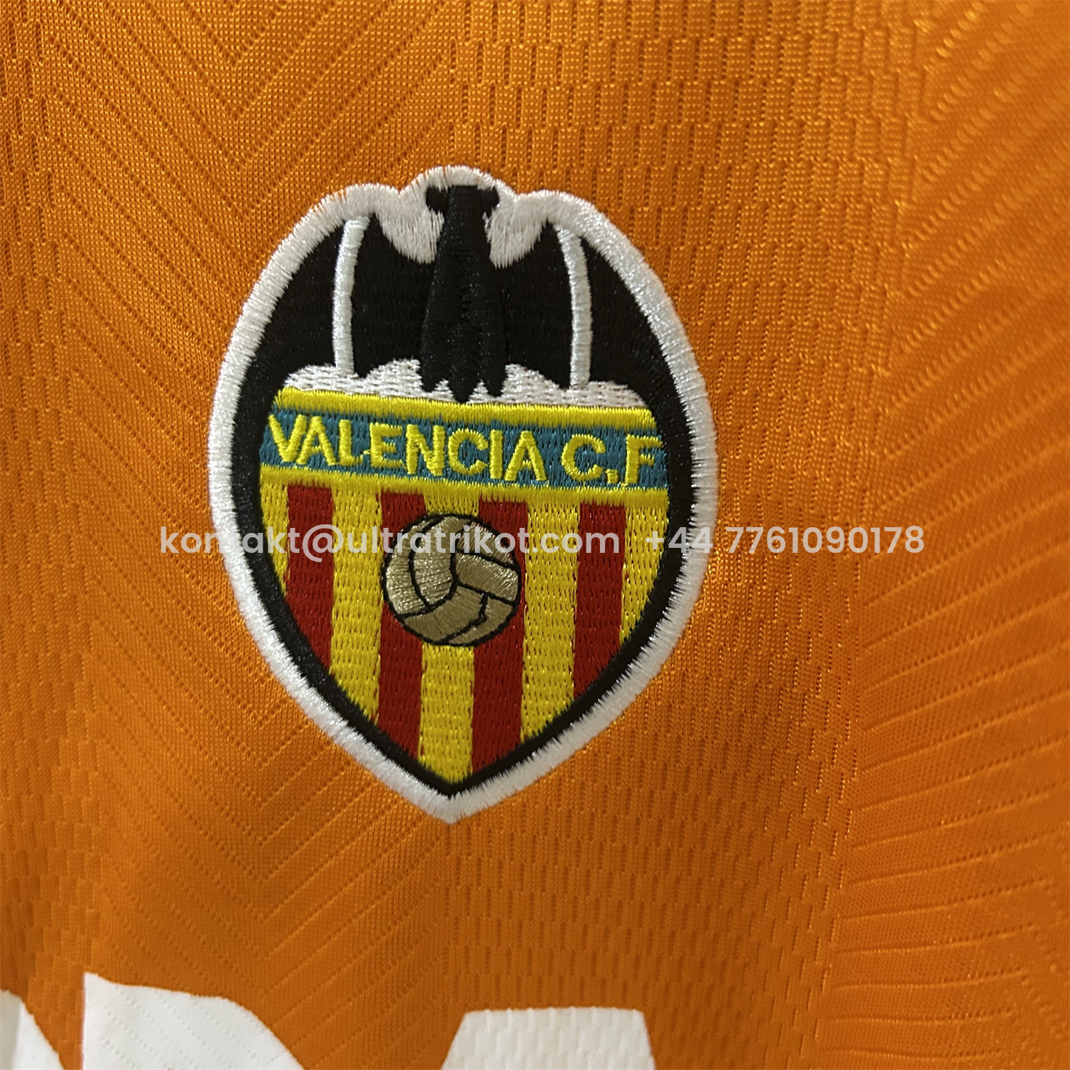 UltraTrikot-Retro Valencia 1999-00 Away Jersey