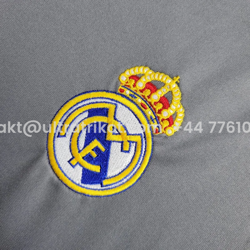 UltraTrikot-Retro Real Madrid 05-06 Third Jersey