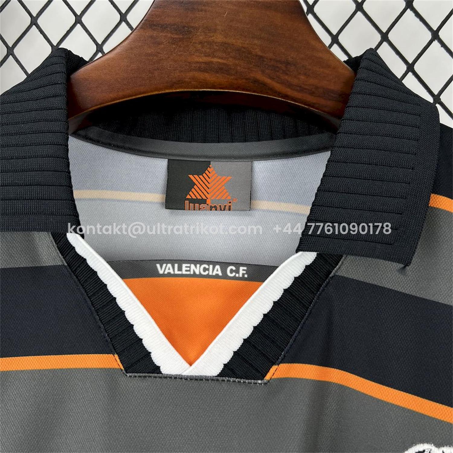 UltraTrikot-Retro Valencia 1999-00 Third Jersey