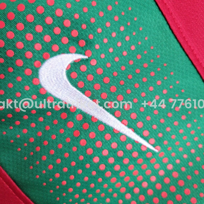 UltraTrikot-Retro Portugal 2010 Home Stadium Jersey
