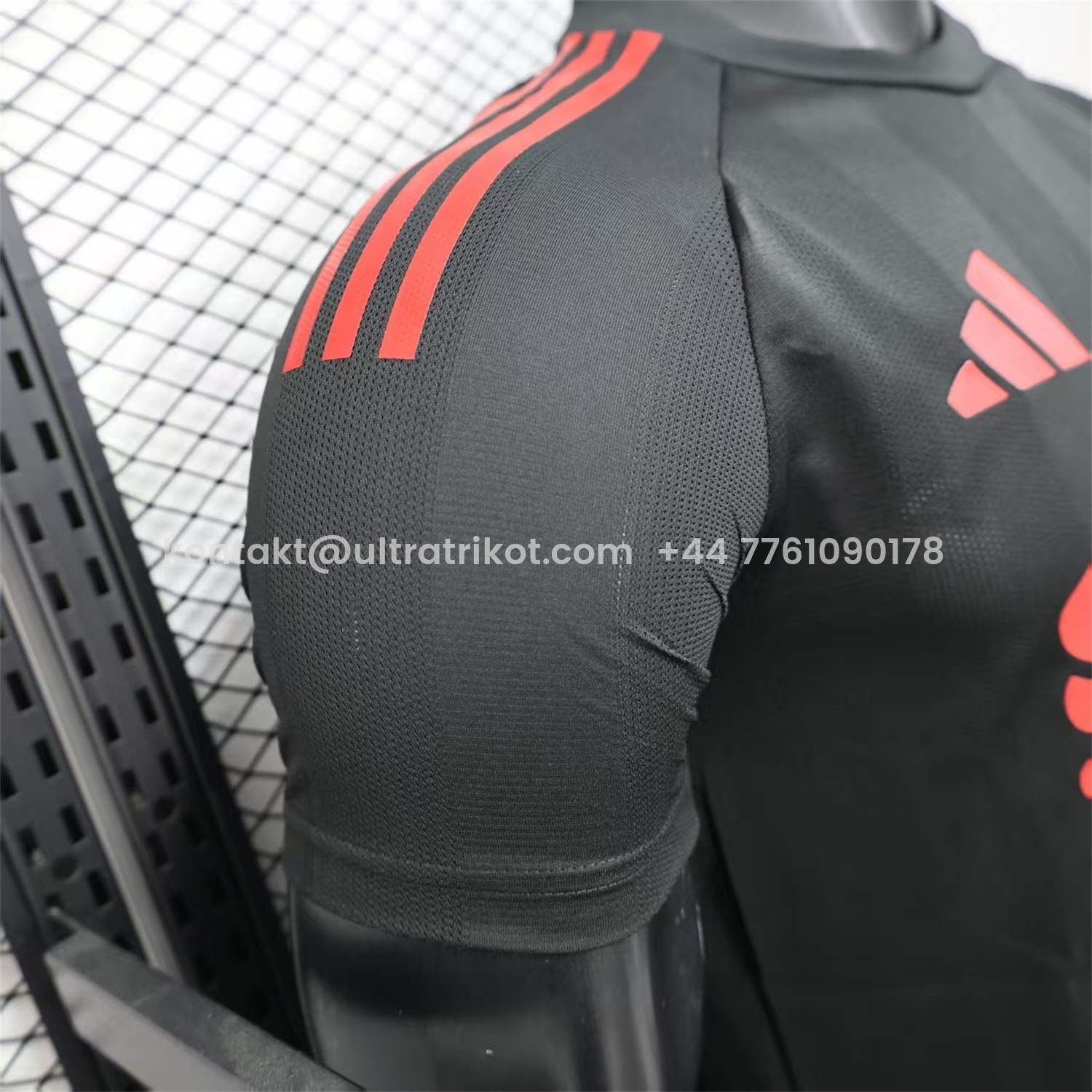 UltraTrikot-Liver.pool 25-26 Black Special Whit Red Sponsor Jersey - Player Version