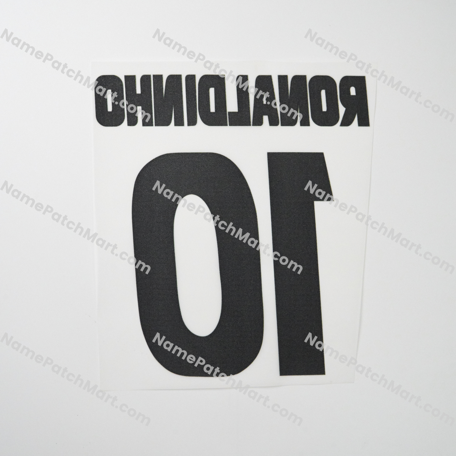 Ronaldinho #10 - Barcelona 2004-06 Home  | Name Number Set - NamePatchMart.COM